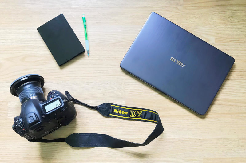 Matériel_formations Blog Mickaël Bonnami Photographe - Appareil photo Nikon - Ordinateur portable - Carnet de notes