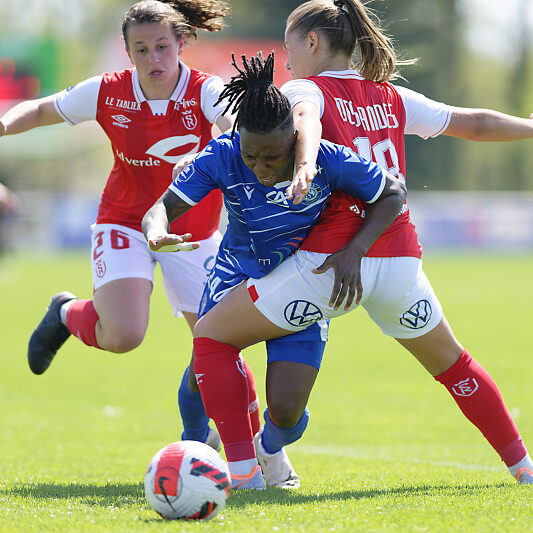 Soyaux-Reims - Football - Tournage Empara - D1 Arkema - Football féminin